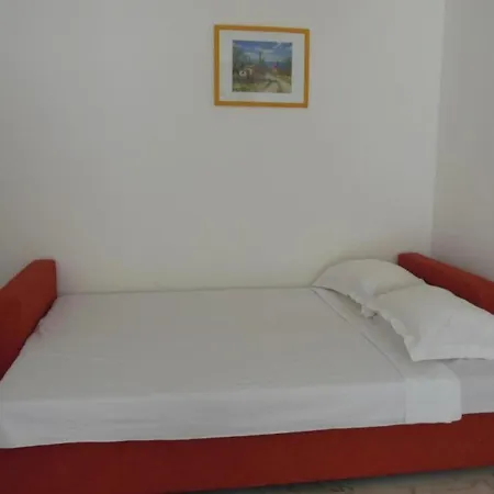 Apartment Amazing Studio In Les Pins With A Large Terrasse & Seaview Parking